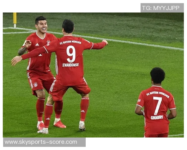 德甲激战：里昂惊险逆转尤文图斯全场沸腾的精彩瞬间解析